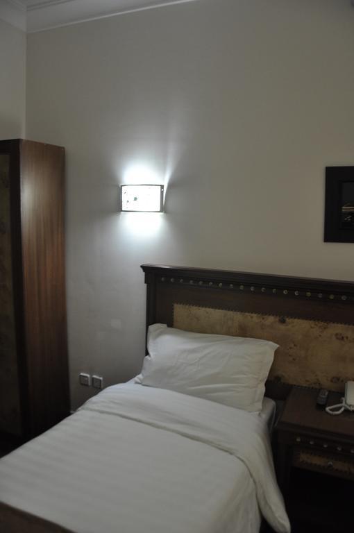 Hotel Abeer Al Azizia 3*